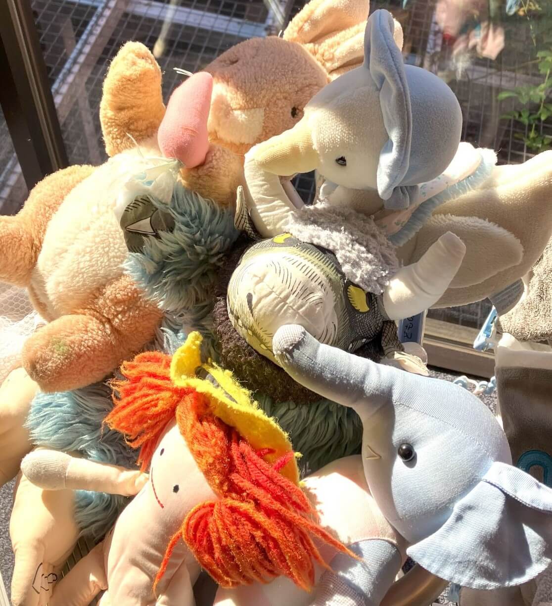 ぬいぐるみのお洗濯 - いわさきちひろ記念事業団 公式サイト